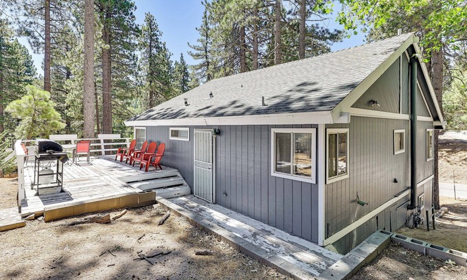 Green Valley Lake Cabina | Swim, Ski & Explore: Cabin in Green Valley Lake!