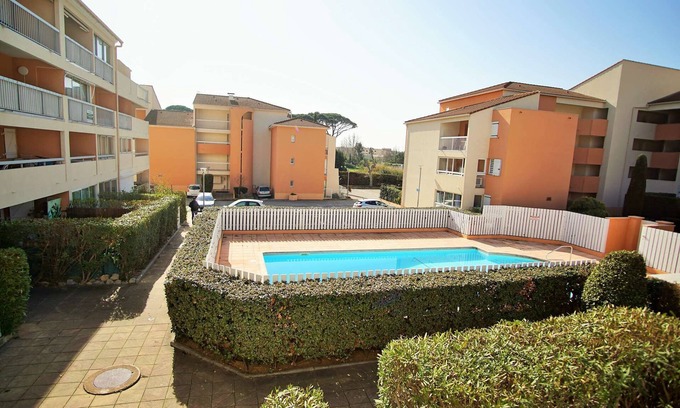 Tamaris Apartamento | Piscina, balcón, orientación sur, capacidad para 4
