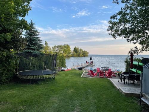 Ramara Casa | Swing Bridge Cottage on Lake Simcoe - Waterfront