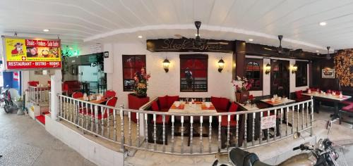 Pattaya Bay Hotel | Swiss Food Restaurant and room for rent