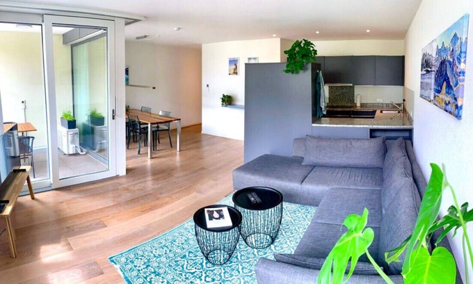 Unterseen Apartamento | SwissHut Modern 10min Interlaken West Station - Apart. Blume 1