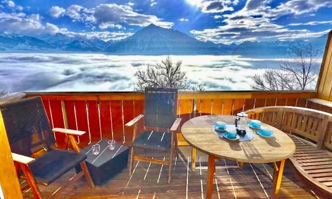 Goldiwil Apartamento | SwissHut Stunning Views Alps & Lake - Apart. Aelenbach
