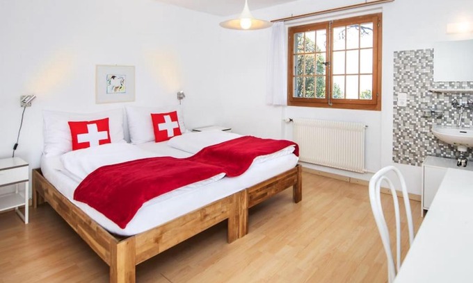 Aeschlen ob Gunten Chalet De Esquí | SwissHut Stunning Views Alps Lake - Chalet Emmit