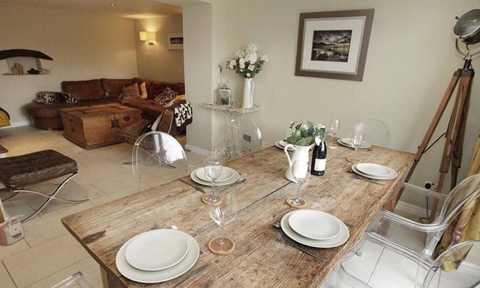 Horton Casa | Swn Y Mor in the beautiful Swansea