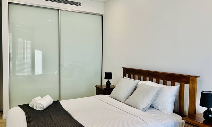 Strathfield Apartamento | Sydney One Bedroom Apartment Close to Train st. Free Parking