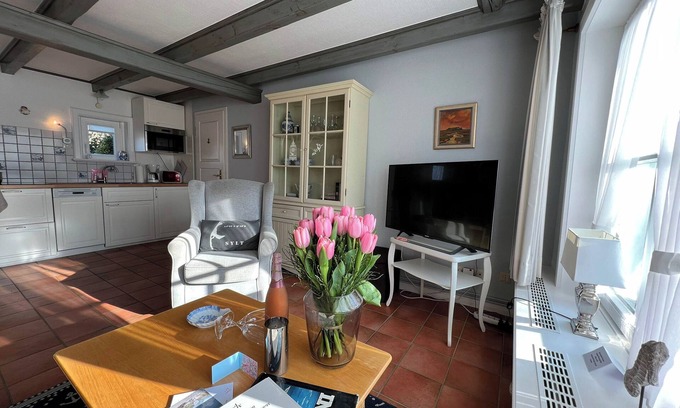 Tinnum Apartamento | Sylt is a valuable habitat and a soothing vacation spot, a paradisiacal realm of peace and tranquillity.