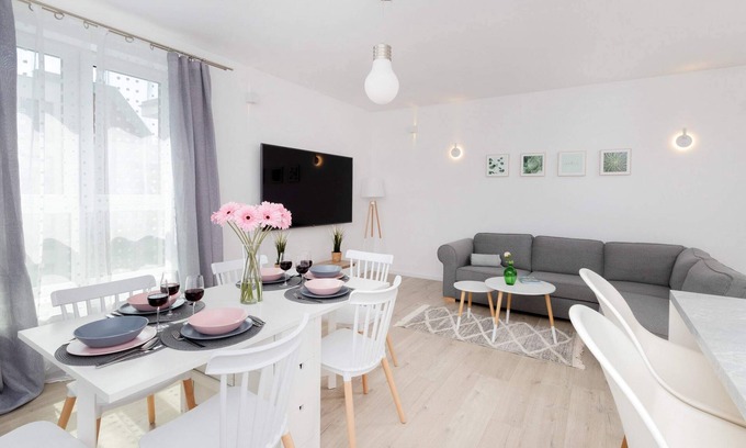 Wrzeszcz Apartamento | Szymanowskiego 12 | Bright Apartment | Balcony
