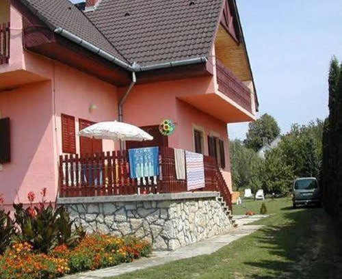 Balatongyorok Apartamento | Tóth nyaraló