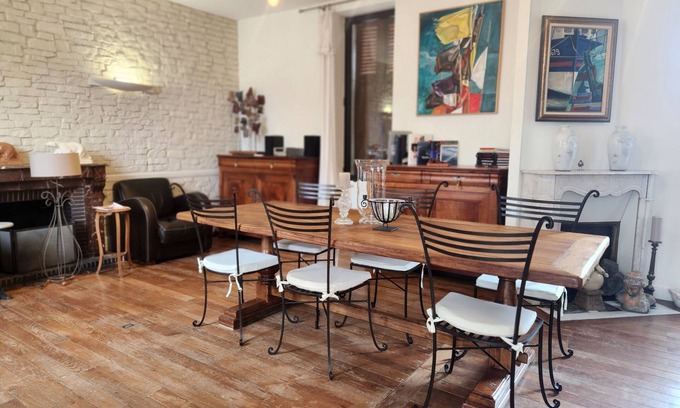 Meillant Casa | T'M3L, family home near the castle with large garden and Spa option