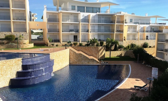 Albufeira Apartamento | Apartamento T1 +1, reformado, hermosa vista al mar y al puerto, wifi y a / c
