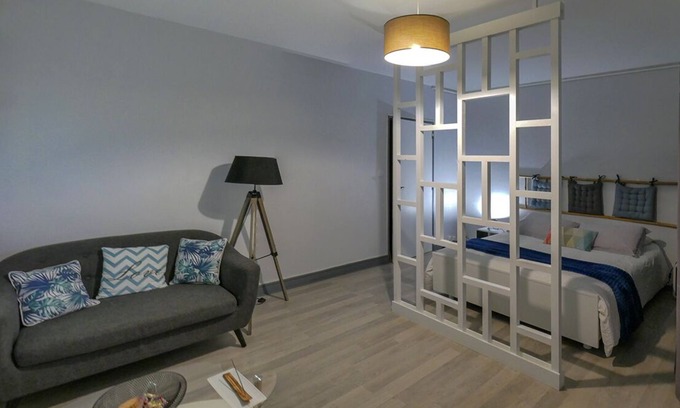 Les 3 Cites Apartamento | T1 de 36 m2 en un entorno verde, muy luminoso, completamente reformado.