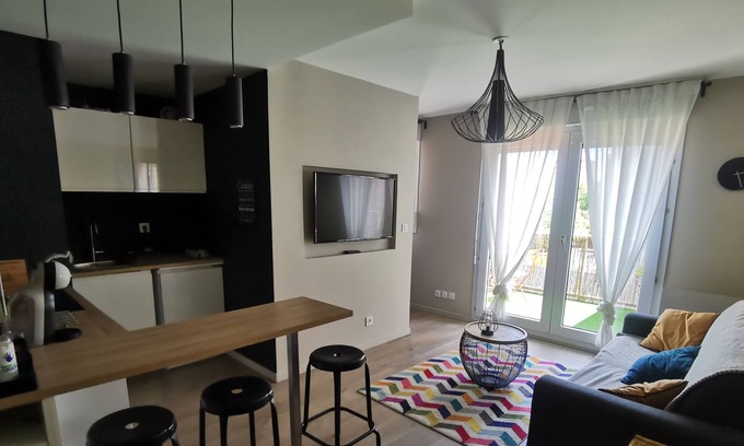 Minimes - Barriere de Paris Apartamento | T1bis 30m2 reformado con terraza, transporte, a 15 minutos a pie del Capitolio