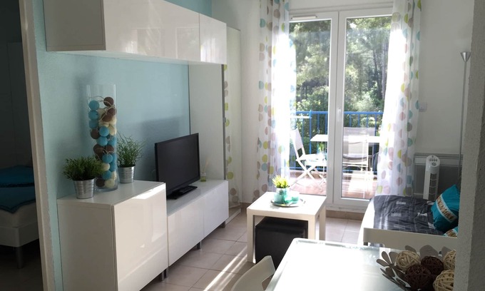 Sanary-sur-Mer Apartamento | Appart Clim 1 chbre Parking Ropa de cama incluida Wifi Piscina privada Mar a 100 m