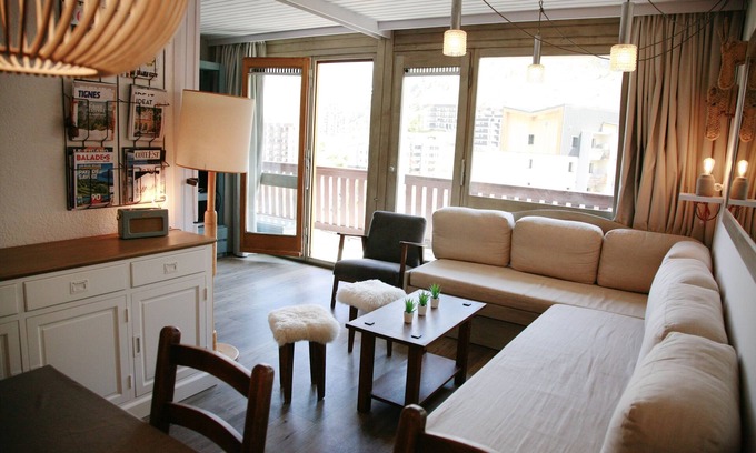 Les Almes Apartamento | T2 bis renovated and bright, WIFI (fiber) 4-5 pers, 63m2 large balcony, le Lac