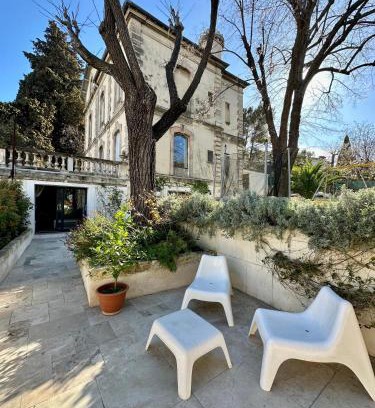 Lemasson Casa | T2 Centre-Ville, Jardin, Tram, Netflix, Wi-Fi