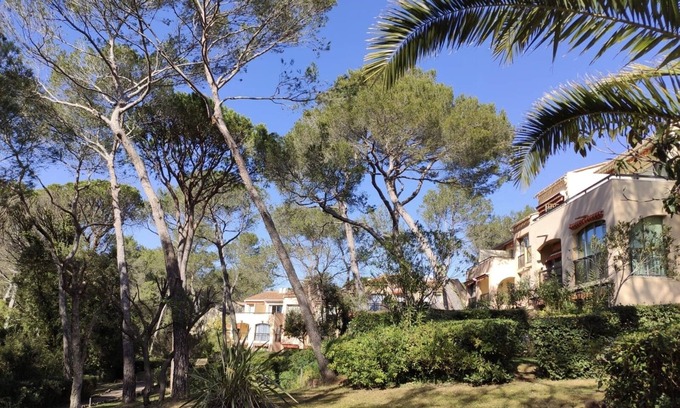Valescure Apartamento | T2 Golf Valescure, swimming pool, tennis & private garden