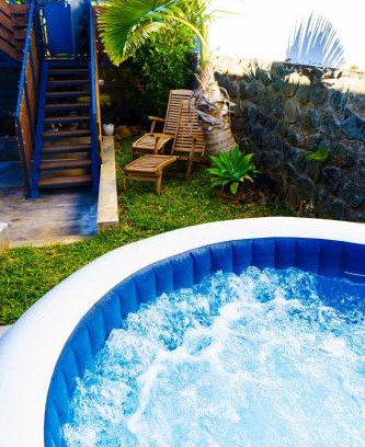 Sainte Marie Apartamento | T2 L'Escale du Voyageur - Terrasse Jardin & Jacuzzi - Proche Aéroport