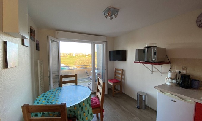 La Roche-Posay Apartamento | T2 con terraza y Wi-Fi, cerca de los Thermes du Connétable