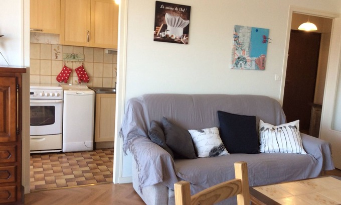 Thonon-les-Bains Apartamento | T3 60m2 + Balcón, 2 dormitorios, centro de la ciudad, a 5 minutos del spa, claro, tranquilo
