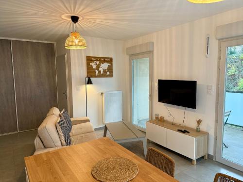 Villefranche-sur-Saone Apartamento | T3 avec balcon et parking privé