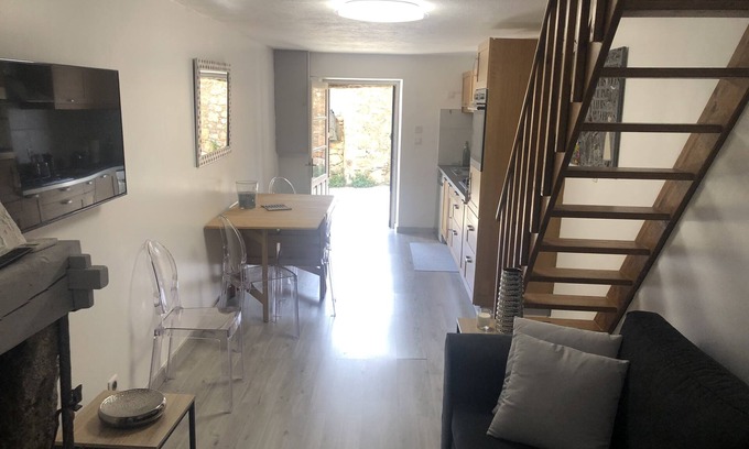 Piana Apartamento | Piana Comfortable duplex apartment in the heart of the village