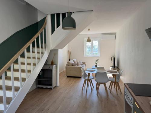 Ville-sous-Anjou Apartamento | T3 duplex village house