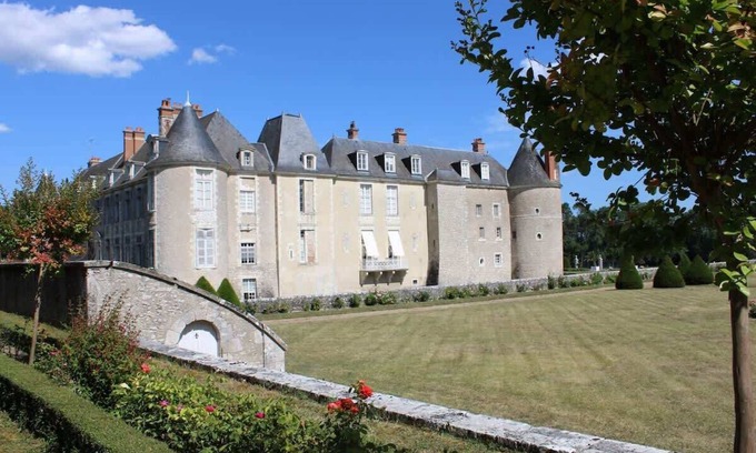 Avaray Apartamento | T3 for 5 - Château Turret near Chambord