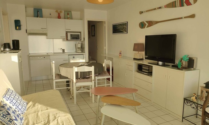 Arzon Apartamento | T3 residence with swimming pool view Port Crouesty