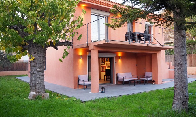 Est Casa | T3 Rez-de-jardin. 1 Km du Centre. Parking Gratuit
