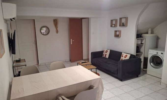 Ancely Apartamento | T3 Villa ROMAN-Clim- wifi-Tram-Parking-Terrace