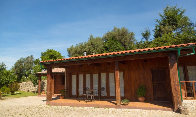 Terras de Bouro Otro | T3 Vista com Jaccuzzi no Exterior
