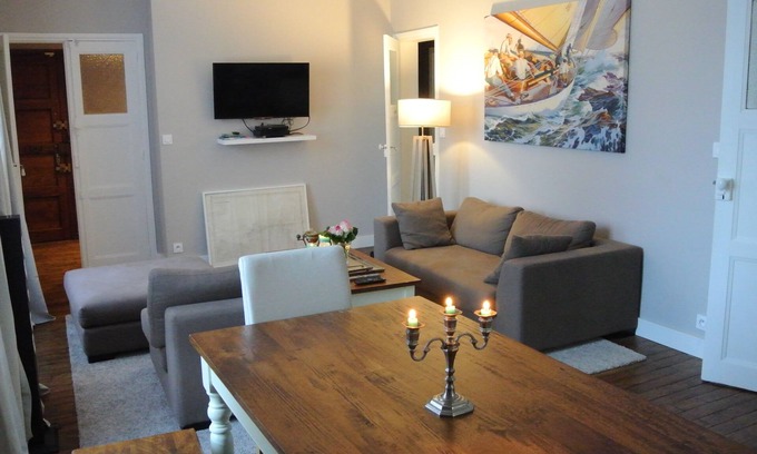Intra Muros Apartamento | T4, renovado en Saint Malo Intramuros - Totalmente reformado 3 dormitorios burguesa plana