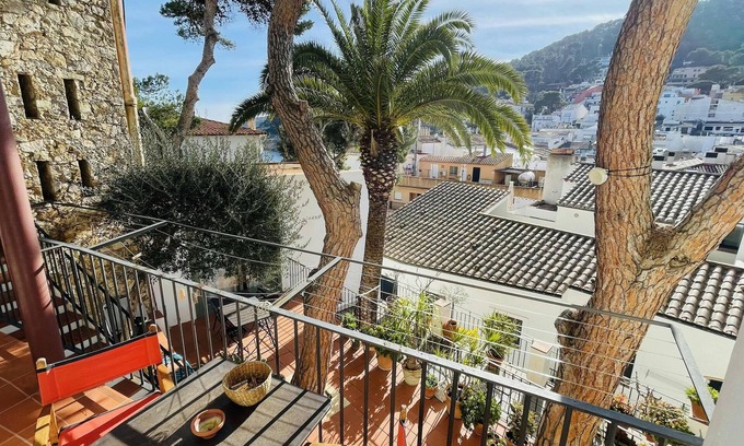 Tamariu Apartamento | T5 · 🌊 Cozy Retreat 50m to Beach & Garden Escape