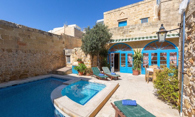 Ghasri Otro | Ta Beppe Traditional Gozitan Farmhouse