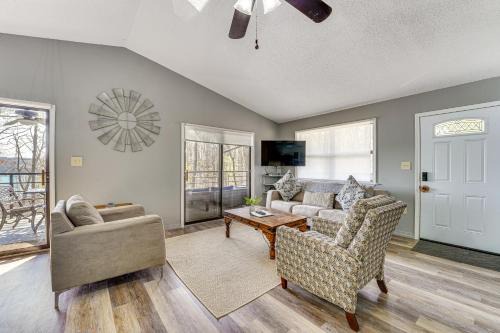 Golden Casa | Table Rock Lake Home with Lake Access and Views