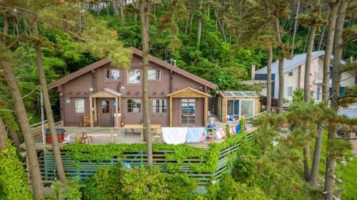 Taean Casa | Taean Leo Minbak