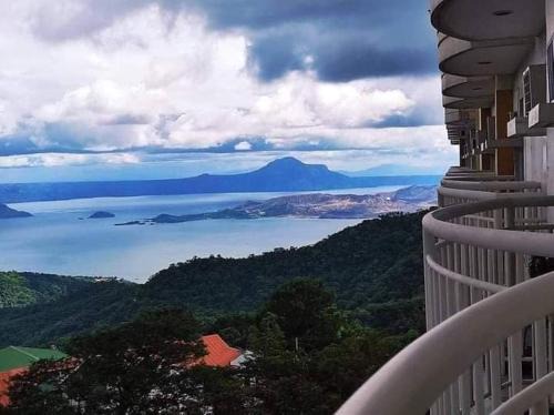 San Jose Apartamento | Tagaytay Staycation CityLand 15thfloor Taalview
