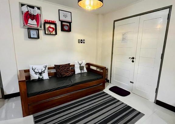Tagaytay Apartamento | Tagaytay Swiss cabin Netflix/Wifi/Parking
