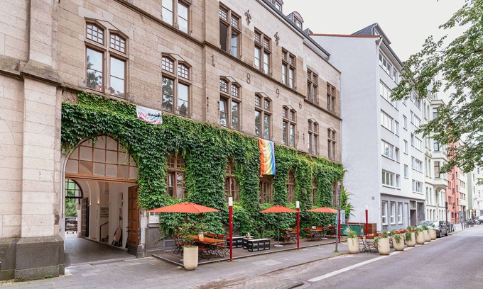Neustadt-Sued Hotel | Tagungs- und Gästehaus St. Georg
