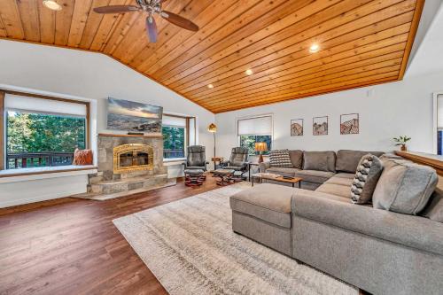 Kings Beach Casa | Tahoe Retreat with Decks and Separate Studio