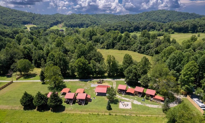 Robbinsville Cabina | Tail of the Dragon Resort Cabins Mountain View #4