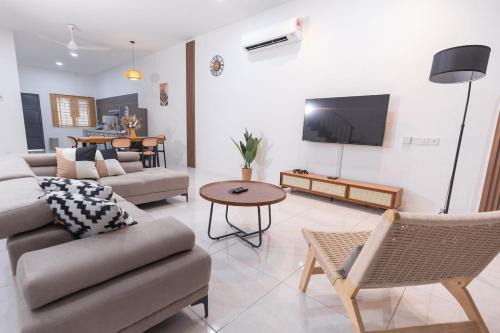 Larut Casa | Taiping Bali Home 5R3B, 7mins-Tpg Lake Gardens