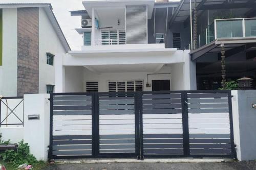 Asam Kumbang Casa | Taiping Holiday Home 2