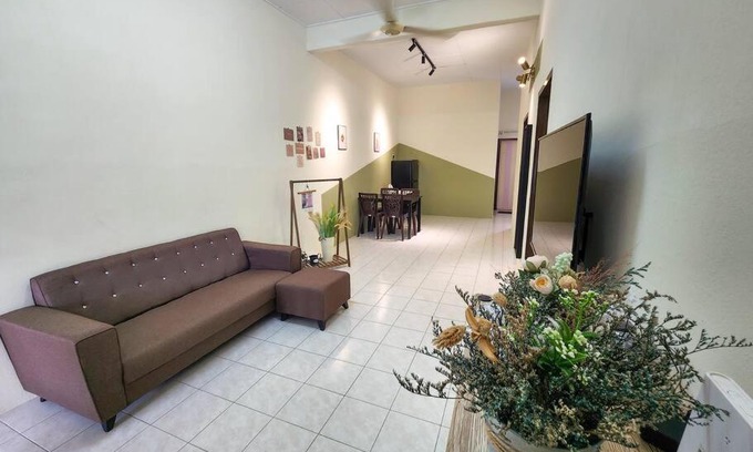 Larut Casa | Taiping Homestay Near Lakegarden