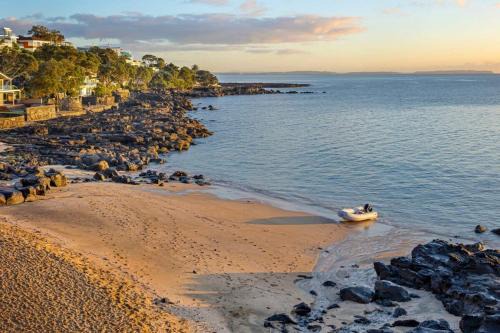 Takapuna Casa | Takapuna Beachfront w Stunning Views