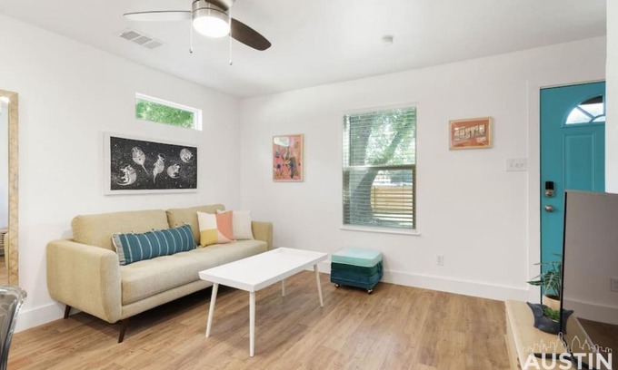 East MLK Casa | Take Your Pets on The Nearby Trail or Shared Yard