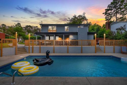 Tallahassee Casa | TAL Getaway with POOL only 7 Mins to FSU