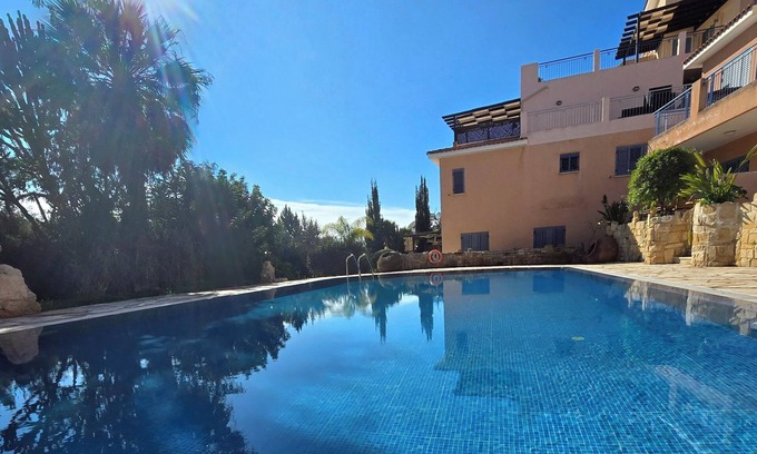 Tala Apartamento | Tala Hills Sea View Apartment, Tala Village, Paphos, w/wifi, walk-in shower