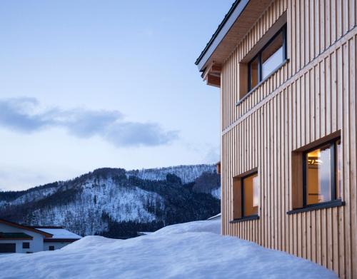 Nozawaonsen Chalet De Esquí | Tamanegi House luxury 4 bedroom Ski Chalet