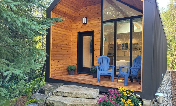 Amaranth Cabina | Tamarack Trails - Wilderness Cabin
